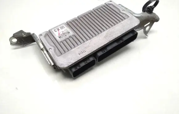Toyota Auris E180 Engine control unit/module 896610ZM30