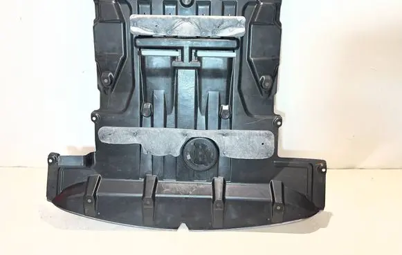 Mercedes-Benz Sprinter W907 W910 Engine splash shield/under tray A9075200000