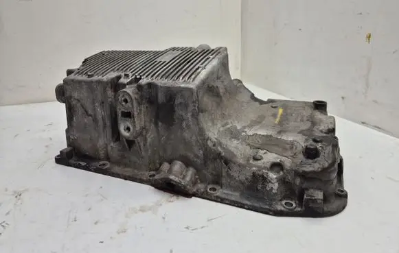 Opel Insignia A Oil sump 55575128