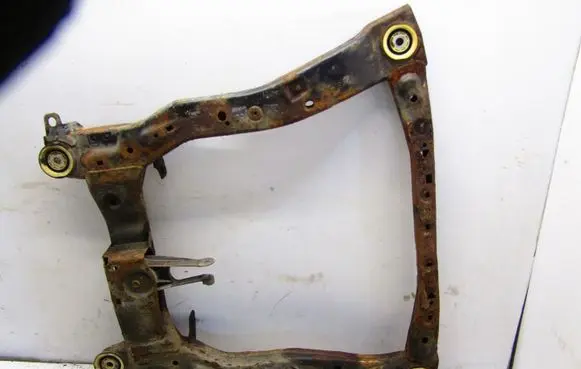 Toyota Auris E180 Front axle beam 1111