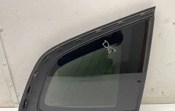 BMW X3 G01 Rear side window 741006816