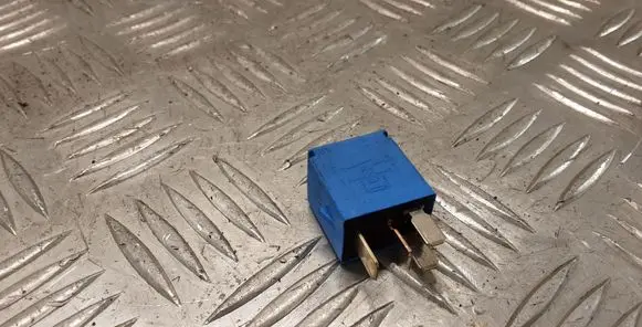 Nissan Qashqai Other relay 252309F920