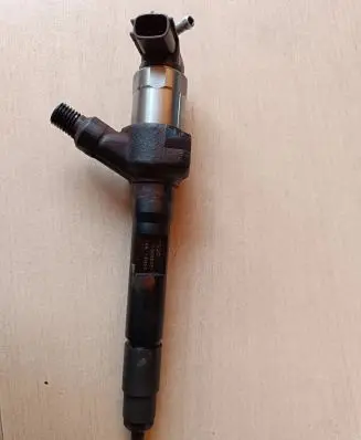Mazda 6 Fuel injector R2AA13H50 001106N0231