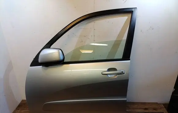 Toyota RAV 4 (XA20) Front door