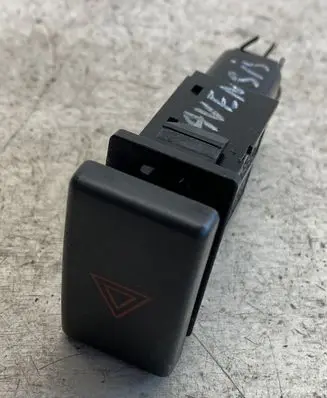 Toyota Avensis T250 Hazard light switch 157963 Tr9503