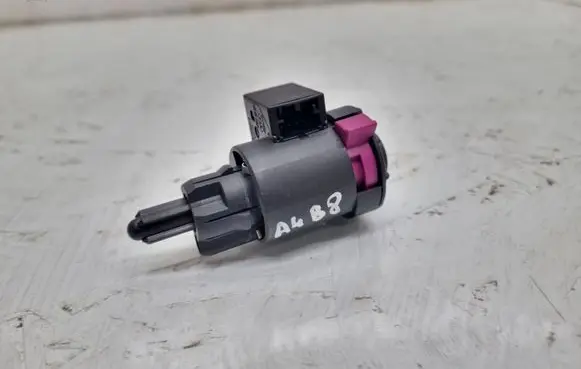 Audi A4 S4 B8 8K Brake pedal sensor switch 4F0945459B