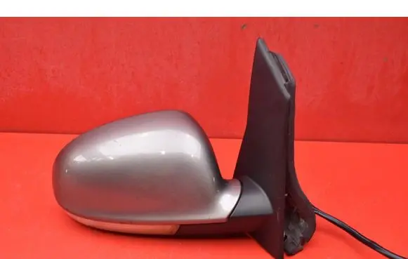 Volkswagen Golf Plus Front door electric wing mirror 076014