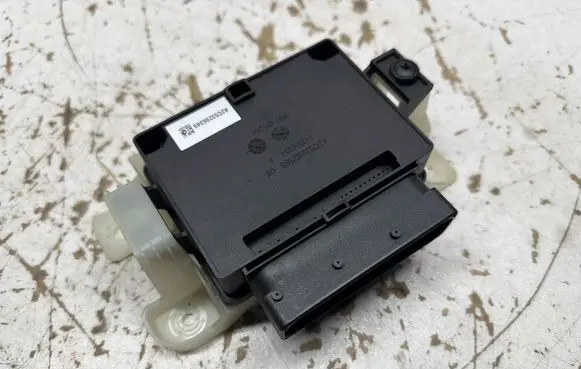 Volvo XC70 Hand brake control module A2C53296349