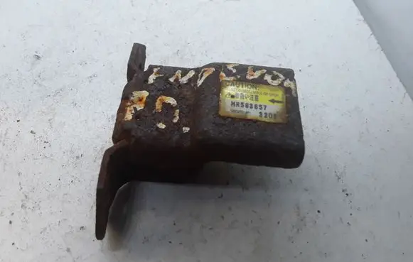 Mitsubishi Endeavor Air pressure sensor MR583657