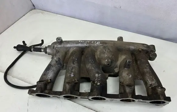 Volvo XC70 Intake manifold 09447005