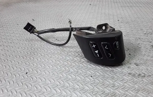 Toyota RAV 4 (XA20) Sound control switch 