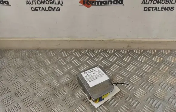 Volkswagen PASSAT B5.5 Airbag control unit/module 6Q0909601 06000306C 5WK42865
