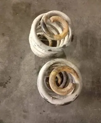 Volkswagen Transporter - Caravelle T4 Front coil spring