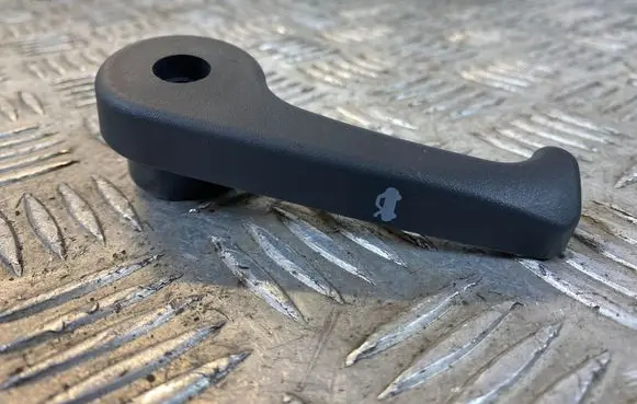 KIA Picanto Engine bonnet (hood) release handle 811812B000