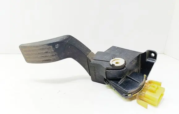 Ford Focus Accelerator throttle pedal 2M519F836AE