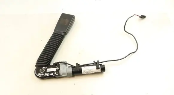 BMW 6 E63 E64 Front seatbelt buckle 7210890 72117210890
