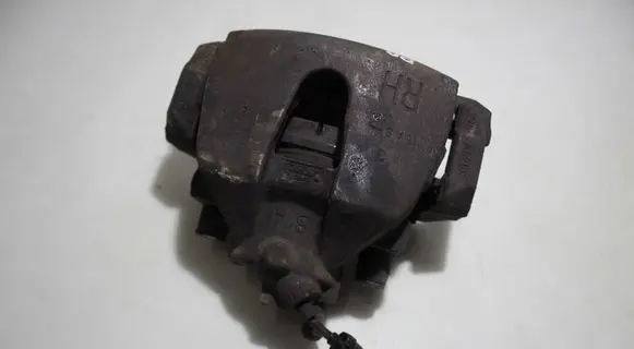 Ford C-MAX II Front brake caliper