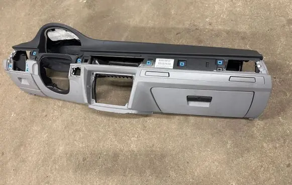 BMW 3 E90 E91 Dashboard 7155770