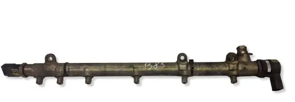 Mercedes-Benz E W211 Fuel distributor 0445215012 A6120700195