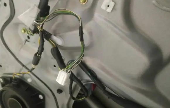 Toyota Avensis T250 Sliding door window regulator with motor