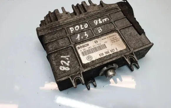 Volkswagen Polo III 6N 6N2 6NF Engine control unit/module 0261203931 030906027E 0261203932