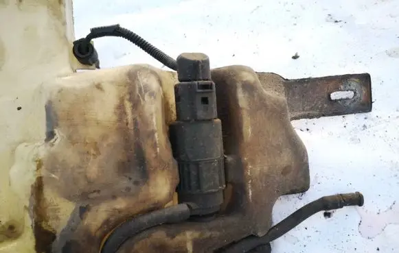 Seat Cordoba (6K) Windscreen/windshield washer pump