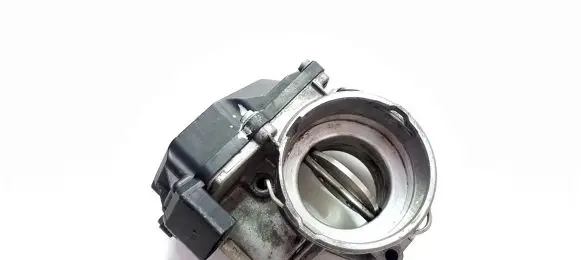 Volkswagen Tiguan Throttle valve 03G128063M A2C53324665