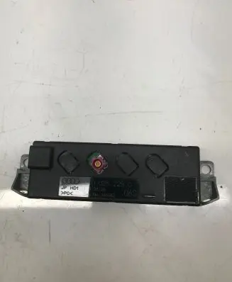 Audi A5 8T 8F Antenna control unit 8T0035225C