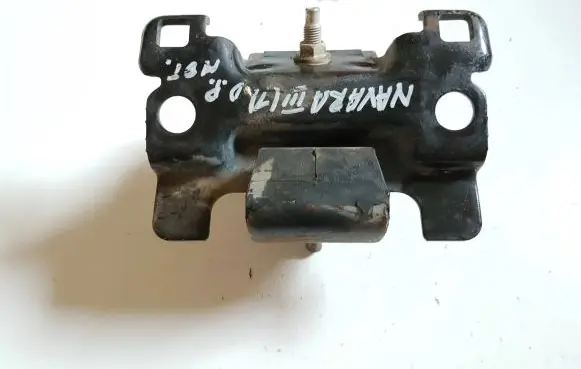 Nissan Navara D23 Engine mount bracket 112204KJ0B 11220