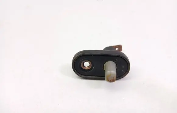 Opel Omega B1 Loading door sensor 