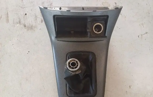 Toyota Avensis T250 Ashtray (front) 