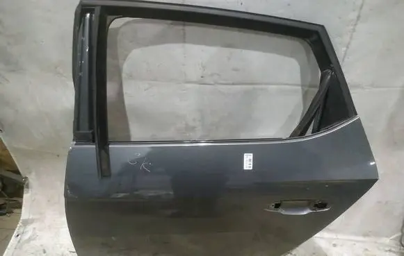 Seat Leon (5F) Rear door PILKOS