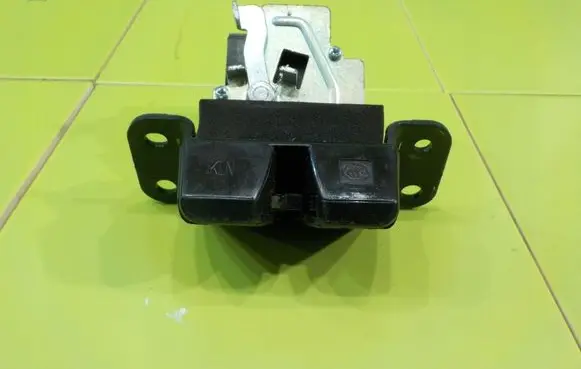 SsangYong Tivoli Tailgate exterior lock XP199