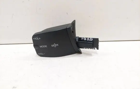 Ford Focus Sound control switch 3M5T14K147 758709