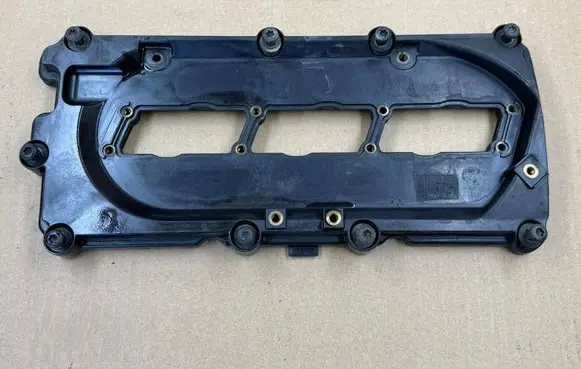 Volkswagen Touareg II Rocker cam cover 059103483N