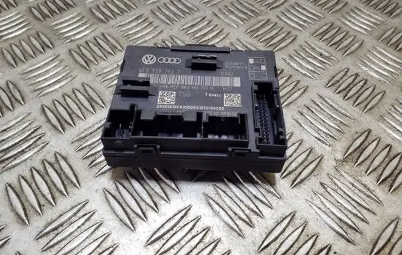 Audi Q7 4L Door control unit/module 4F0959793T 8K0959793M