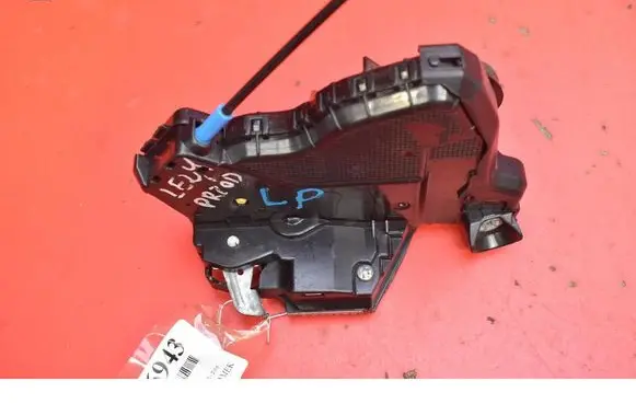 Subaru Forester SJ Front door lock 