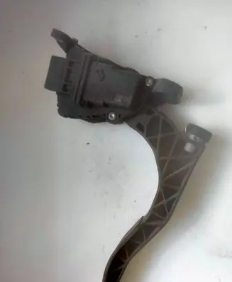 Audi A6 S6 C6 4F Accelerator throttle pedal 4F1723523B 00898406