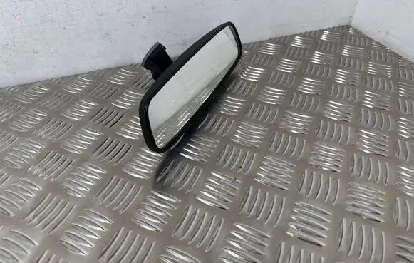 Rear view mirror (interior)