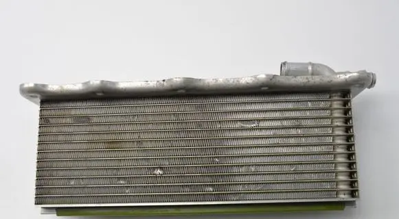 Volkswagen Golf VII Intercooler radiator 04E145749B