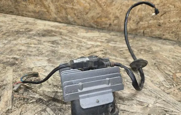 Mercedes-Benz SL R129 Heater blower motor/fan resistor 9140010243