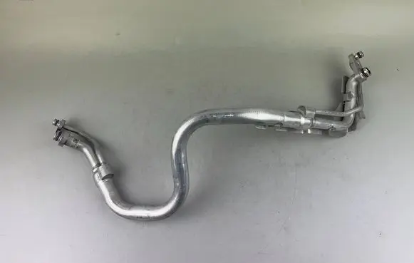Volkswagen Golf VIII Air conditioning (A/C) pipe/hose 5WC816738A