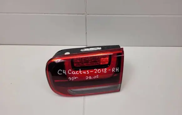 Citroen C4 Cactus Tailgate rear/tail lights 9821352180