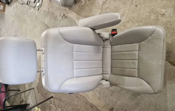 Mercedes-Benz R W251 Rear seat 