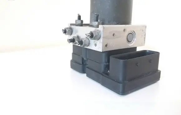 Ford Focus ABS Pump 3M512M110CA 10097001083 10020700304