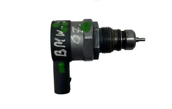 BMW 5 E60 E61 Fuel pressure sensor 0281002481 20757294