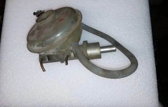 Audi A6 S6 C4 4A Master brake cylinder