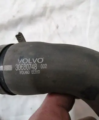 Volvo XC90 Engine coolant pipe/hose 30680748