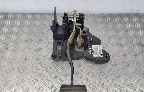 Peugeot 508 Brake pedal 9685778980