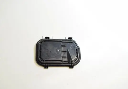 Audi A6 S6 C6 4F Headlight/headlamp dust cover 16016300L